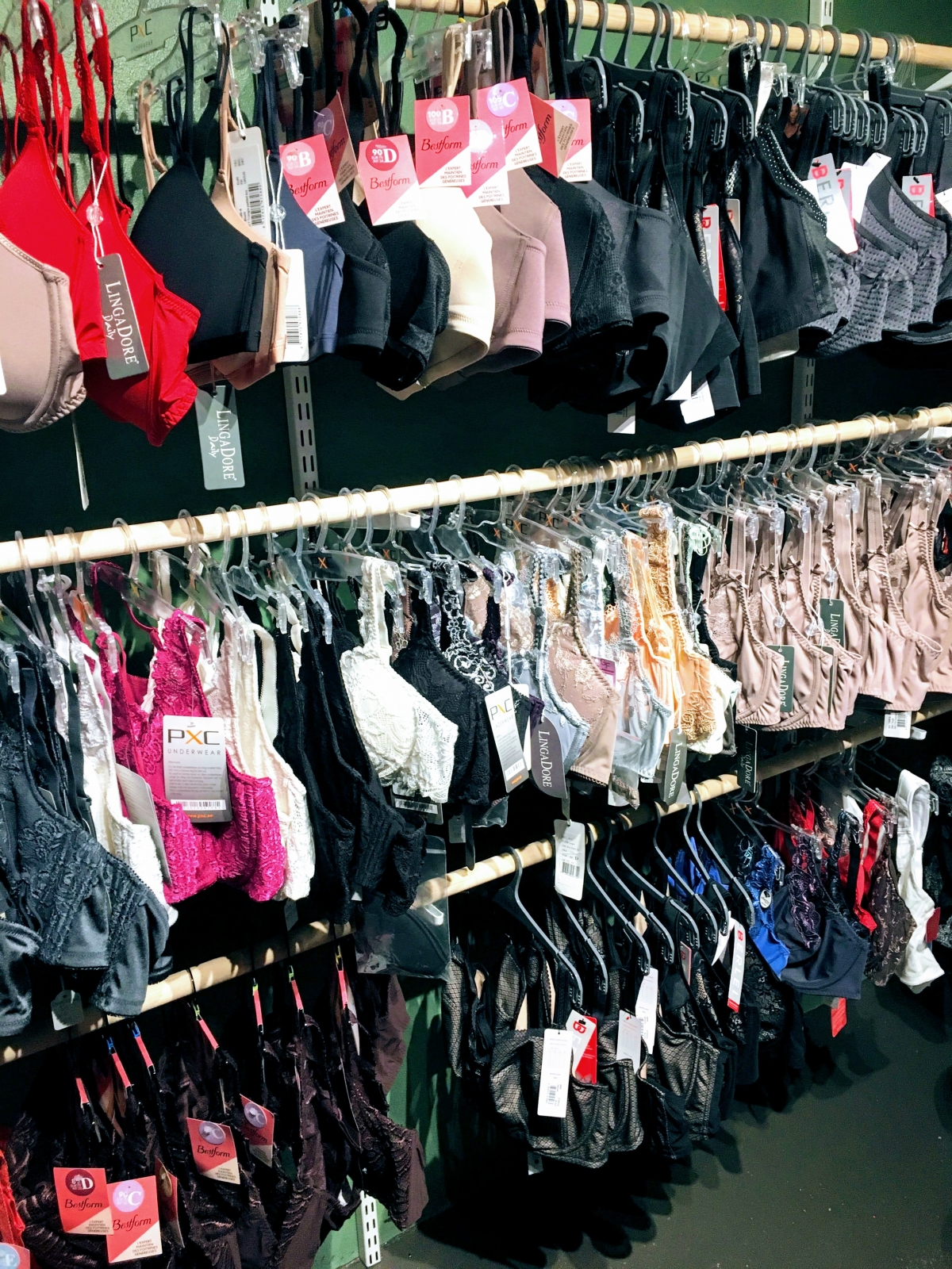 underkläder via homeparty, BH, trosor, kalsonger, linnen. Köp underkläder eller bli återförsäljare och sälj underkläder